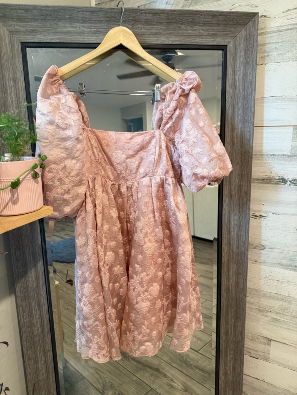 Blush Pink Puff Sleeve Textured Mini Dress